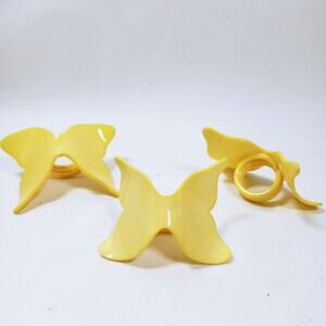 Vtg Butterfly Napkin Rings Yellow Plastic Butterflies Set of 4 Napkin Holders